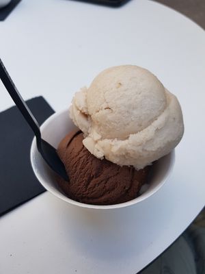 Cacao + banane at Poon Glaciers in Manosque