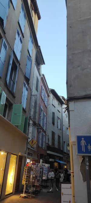  at Poon Glaciers in Manosque