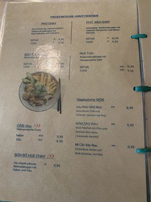 vegetarische Hauptdpeisen  at Xin Chào Vietnamese Cuisine in Vienna