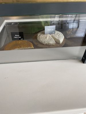 Cakes at Holy Cow Lounge in Edinburgh