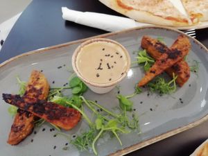 Terriyaki tempeh at Holy Cow Lounge in Edinburgh
