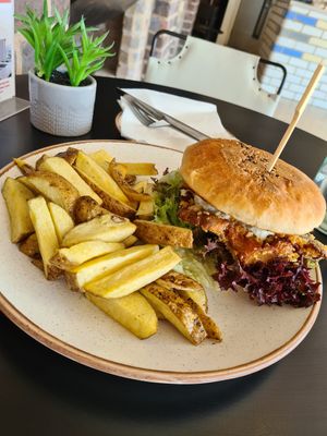  at Holy Cow Lounge in Edinburgh