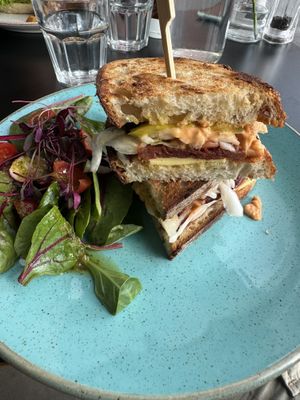 Ruben   at Holy Cow Lounge in Edinburgh