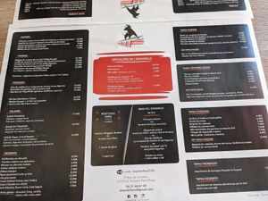 Vegan options clearly pointed out at L'espadrille in Le Touquet