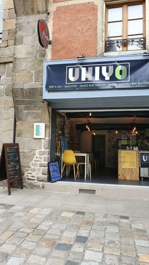 Façade at Ukiyo in Dinan