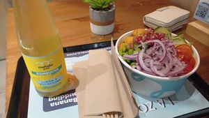   at Mahalo Poké in Caceres