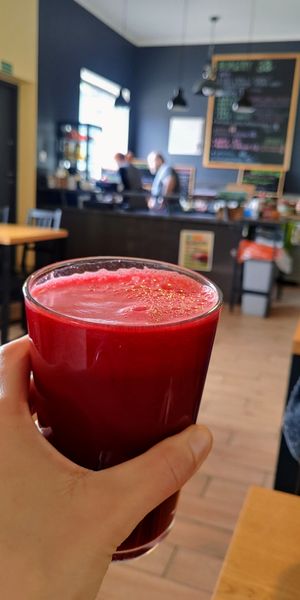 Raw beetroot, pear, ginger and lemon juice - part of lunch combo at Wavegan in Gdansk
