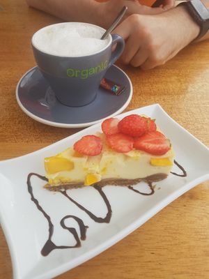 Vegan mango "kwarktaart" at Vegan Food Bar in Huizen