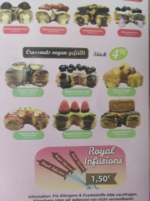 Vegan Crossnuts at Royal Donuts in Moers