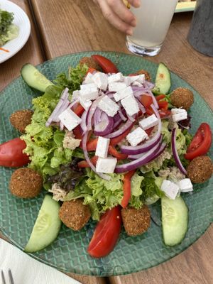 Salat mit Falafel und Feta  at Pizzahaus Rustica in Saarburg