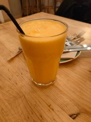  at Café Floh in Barcelona