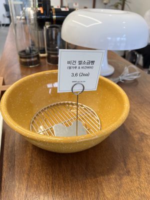   at mmv Vegan Bake Shop - 모니모니해도비건 in Gyeonggi-do