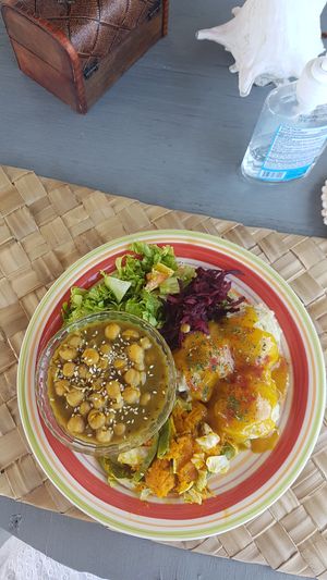 Feb 2020 at Qweens Royal Treats in Cedar Grove