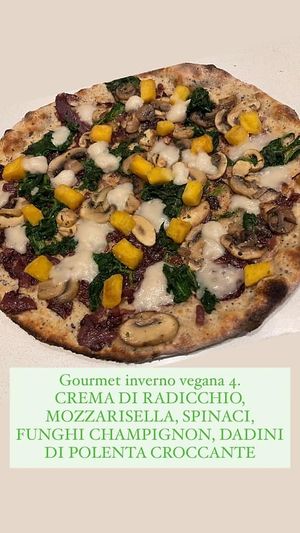 pizza at Le 4 Stagioni Pizzeria Gourmet in Conegliano