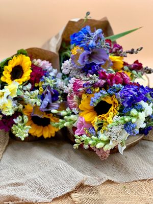 Bouquets & Floral Arrangements Delivered Twice Weekly at Mariposa Market in Willits
