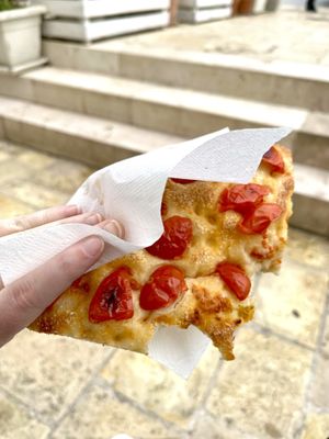 Focaccia with tomatoes   at La Lira Focacceria in Alberobello
