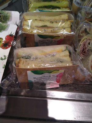  at MAD - Eating Point - T4 in Madrid