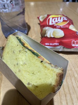 Vegan sandwich and chips  at MAD - Eating Point - T4 in Madrid