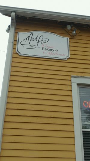 mud pie exterior at Mud Pie Vegan Bakery and Coffee in Kansas City