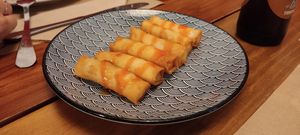 Mini rollitos vegetarianos at Mr Wang in Santander