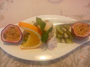 Vegan Toffee Eis mit Früchten at Gasthaus Stuckatz in Sallgast