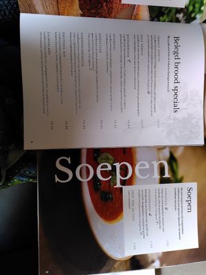 Soup and lunch menu at Délicat in Hoenderloo