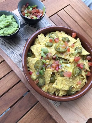 Nachos with vegan cheese  at Aubergini in Amsterdam