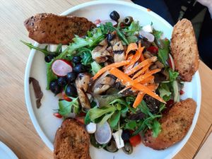 Salad at Aubergini in Amsterdam