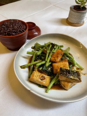 Vegan cod (with chilli and morning glory) and black rice  #Veganuary at Mali Vegan Thai in South West London