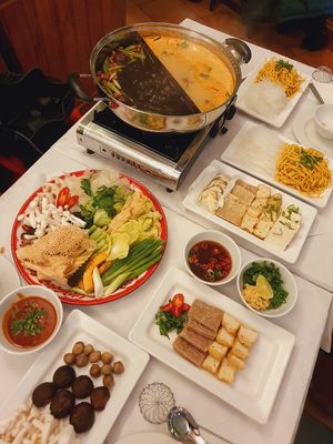 Colourful food #Veganuary at Mali Vegan Thai in South West London