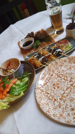 3 small plates at Mali Vegan Thai in South West London