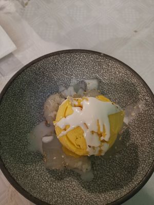 Mango sticky rice at Mali Vegan Thai in South West London