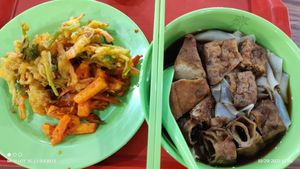 Vege fritters & archar and Kway Chup at Vegetarian 素食 - Geylang Bahru in Central Singapore