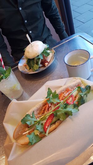 vegan bao burger & tofu bánh mì at Chi Thu - Leopoldstraße in Munich