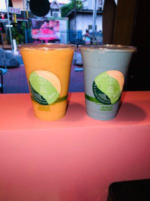 Our purple rain & mango passion fruit smoothie  at Healthy Community Suriname in Paramaribo