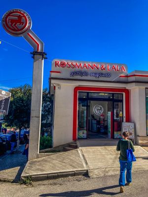   at Rossmann & lala in Sarande