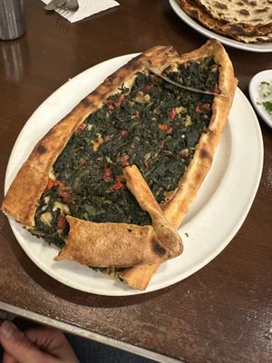 Ispanakli pide  at Kimyon Kadiköy in Istanbul