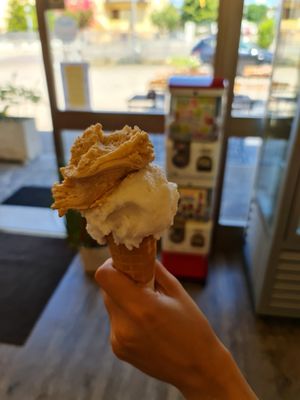 Peanut caramel and coconut at Gelateria Naturale Demetra in Assisi