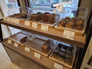 The second case choices at Happy Bakery in Pyeongtaek