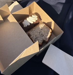 Blueberry lemon cake and bananabread   at Gorilla in Berlin