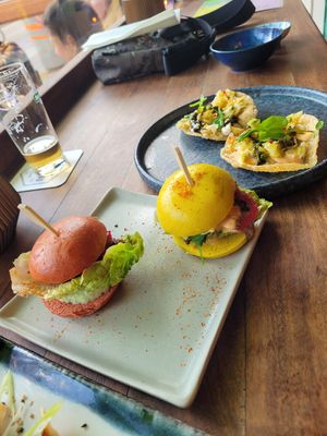 Bao Buns Tempe & Oyster Mushroom at Veganees in Amsterdam