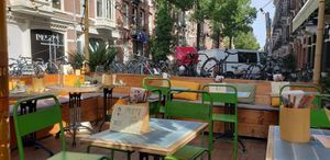 Outdoor seating at Veganees in Amsterdam
