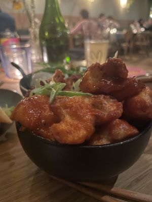 Coliflower wings  at Veganees in Amsterdam