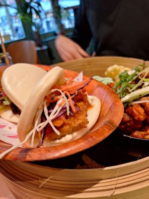 Bao Bun - Crunchy Tempeh at Veganees in Amsterdam