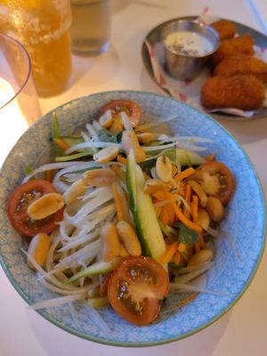 Papaya salad at Veganees in Amsterdam