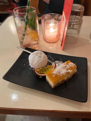 Mango Cheesecake (€9,00)🥭  at Veganees in Amsterdam