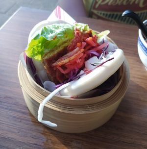 Bao Bun Crunchy Tempeh at Veganees in Amsterdam