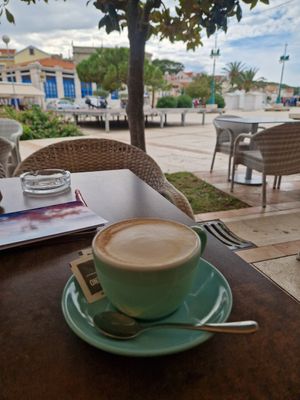 Cappu with Almond Milk at Búeno in Mali Losinj