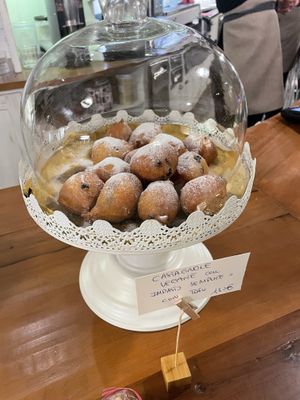 Vegan castagnole  at La Patisserie in Cassola