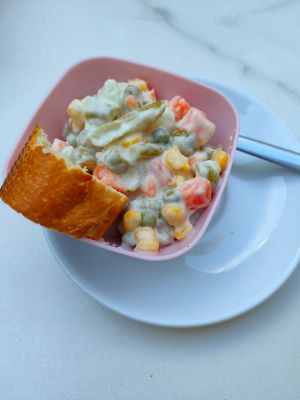 Ensaladilla rusa vegana at O Bo Xantar in Pontevedra